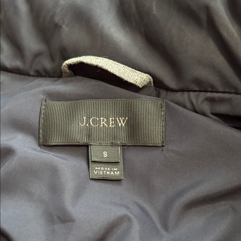 J Crew Womens Excursion Quilted Down Vest Pockets Full Zip Size Small Gray - Picture 4 of 5